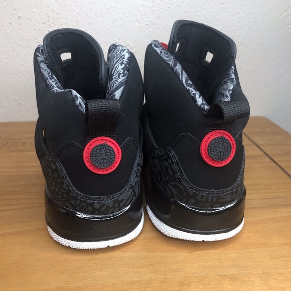 New Jordan Spazike BG black/varsity red‎ size 6Y - Picture 4 of 8